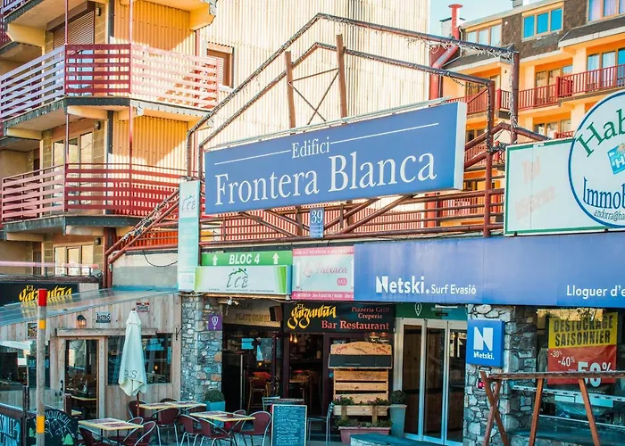 Apartamentos Frontera Blanca 3000